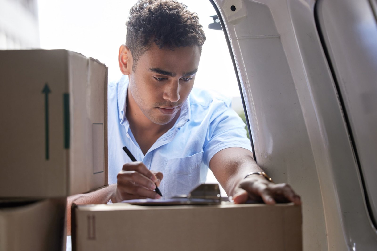 Envio-internacional-de-efectos-personales-Guia-completa-y-requisitos